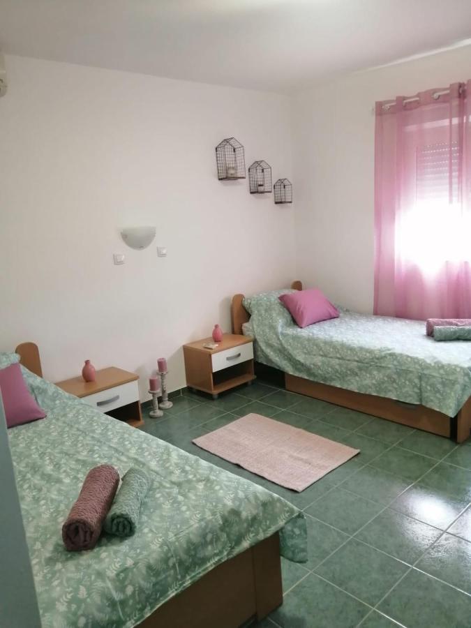 Holiday House Lara Starigrad Paklenica Luaran gambar